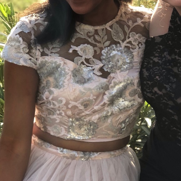 Prom Dress - Picture 3 of 5